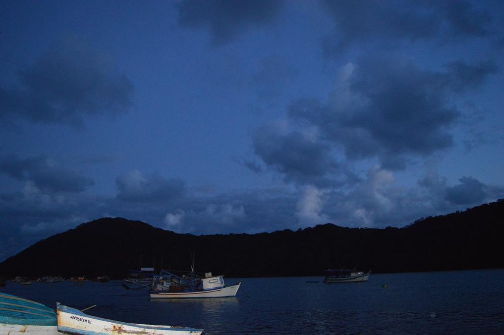 27 Praia Hotel - Frente Mar ベルチオガ エクステリア 写真