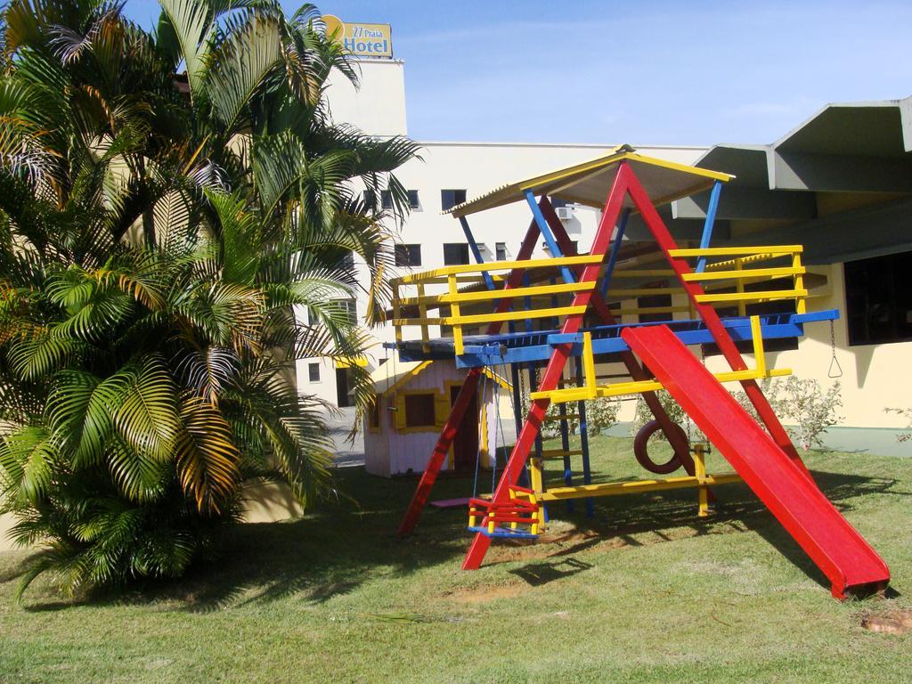 27 Praia Hotel - Frente Mar ベルチオガ エクステリア 写真