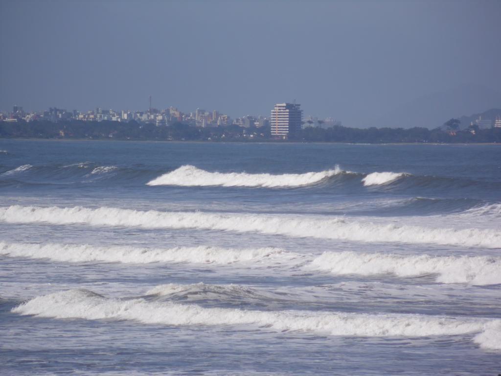 27 Praia Hotel - Frente Mar ベルチオガ エクステリア 写真