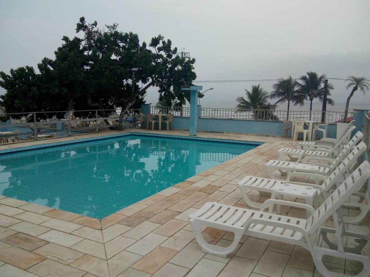 27 Praia Hotel - Frente Mar ベルチオガ エクステリア 写真