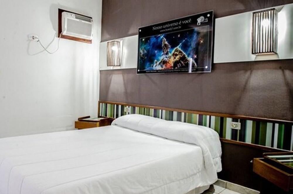 27 Praia Hotel - Frente Mar ベルチオガ エクステリア 写真